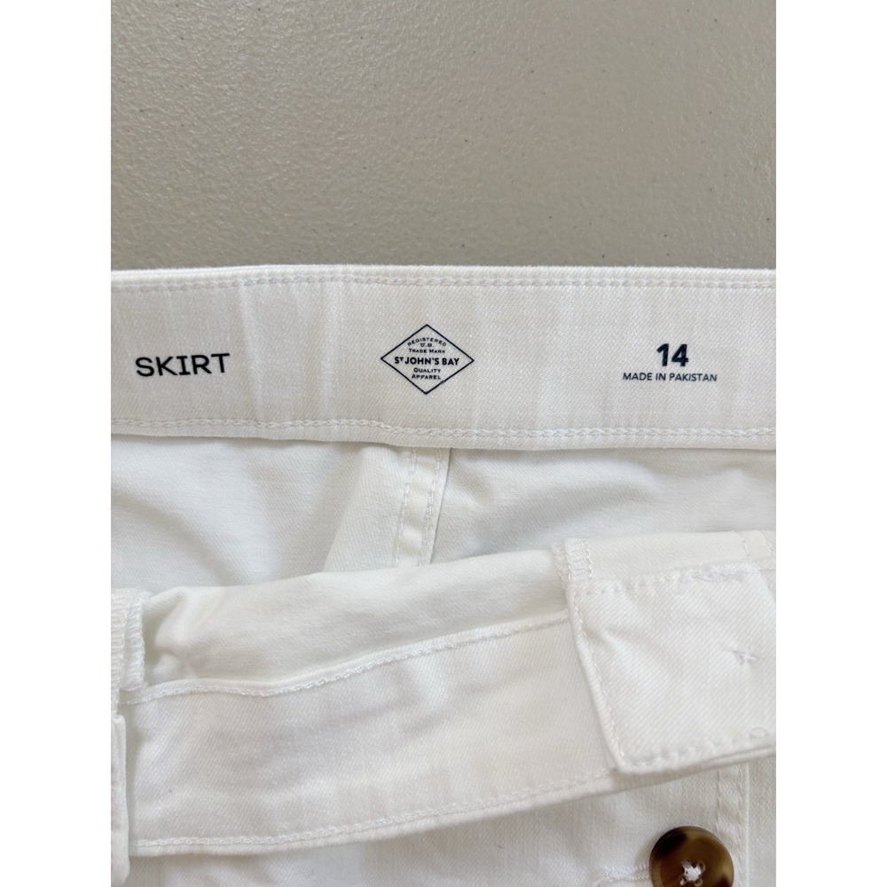 St Johns Bay Skirts White Size 14 Zip Pocket NEW No Tags. - Picture 3 of 9